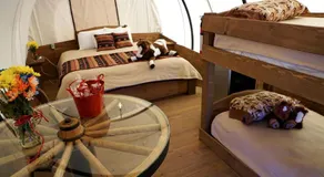Gorgeous Nature Getaways in this Wonderful Covered Wagon Rental for 4 in Moore, Oklahoma - Image 2