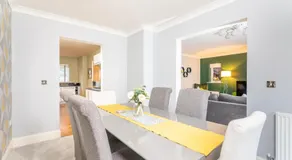 9 College Court Spacious, Modern 4-Bed Townhouse in York - Pass the Keys - Image 3