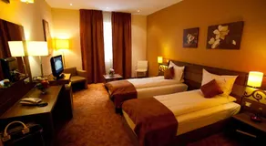 Top Rooms Aparthotel - Image 2