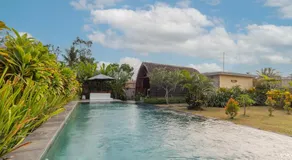 Kubu Selat Villa and Glamping - Image 5