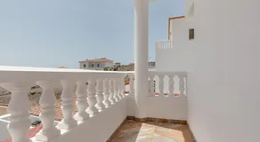 La Villa - Image 2