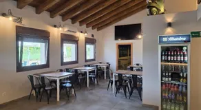 ALBERGUE LA VESPA Hostel & Bar - Image 3