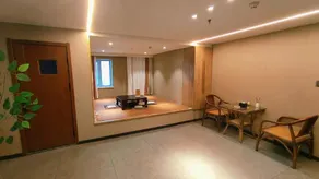 Jinfengyuan Hotel (Dalian Zhoushuizi Airport Branch) - Image 4