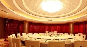 Huayang New Century International Hotel - Image 4