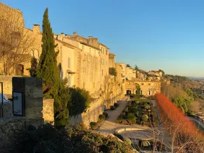 Luberon Historic Village Lauris - Elegant Private Studio English Host - Image 2