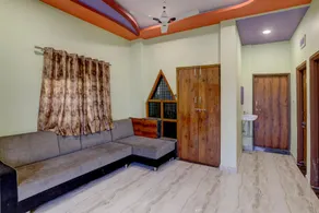 Hotel O Kings Farm - Image 2
