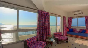 UMH Tarik Hotel - Image 2