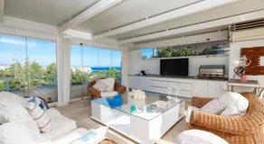 Luxurious Penthouse - Image 2