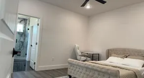 Luxury Downtown 4 Bedroom Home - Image 4