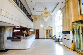 Home Inn Plus Beijing Dongzhimen Metro Airport Express Station - Image 3