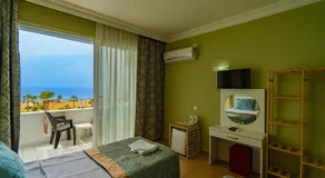 DE MARE FAMILY Hotel - Image 2