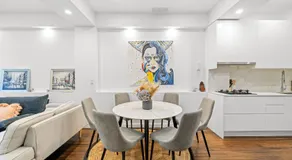 Modern 4BR House Walk to ICC & Darling Harbour & CBD & Chinatown - Image 5