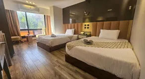 Aura Garden City Hotel - Image 3
