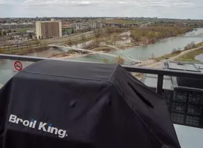 Luxury 2BR Suite with Riverfront Views Pool table Rooftop Patio BBQ Coffee - Image 3