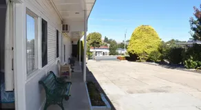 Hillview Motel - Image 4