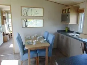 Roxbury 5 Star 6 berth Luxury Caravan - Image 5