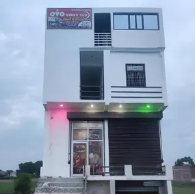Oyo moon sez Hotel - Image 2