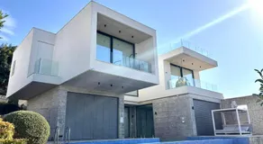 Sunset Park Villas - Image 4