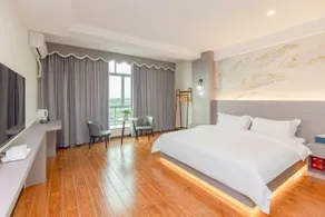 Ruihua Hotel (Dongguan Gaobu Avenue Branch) - Image 2