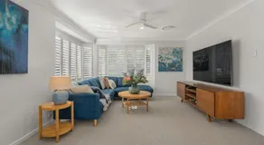 Serene Pet Friendly with Swimming Pool - Image 3