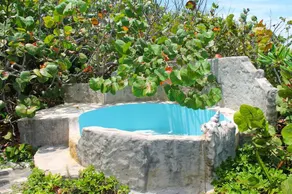 Great Huts Resort - Image 2