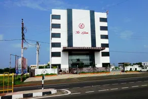Hotel The Karan - Image 4