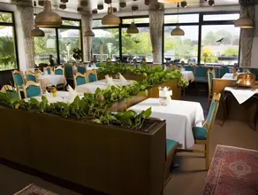 Park-Hotel - Image 2