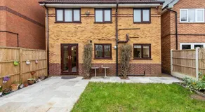 5 Bedroom Family & Contractor House in Nuthall, Nottingham - Sleeps 9 - By CircleWay Homes - Image 4