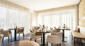 Hotel Drei Rosen - Image 2
