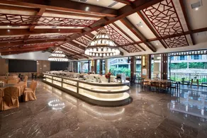 Hainan Royal View Hotel - Image 4