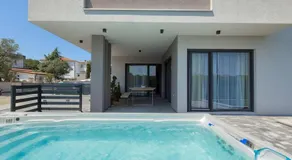 Villa in Pula with swimming pool - Image 3