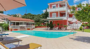 Amazona Apartments and Studios - Image 3