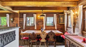 Casa vacanze 'Altes Totschenhäusl Am Ziller' con vista sulle montagne, giardino privato e Wi-Fi - Image 5