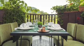 Hotel Tazz - River Front Oasis Collection - Image 4