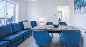Vista Suite - 3 Bed Apartment - Ocean Breeze - Image 3