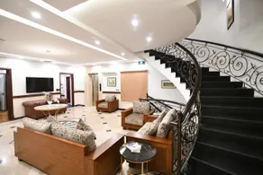Royal Regency Hotel - Image 2
