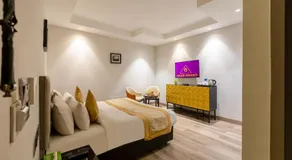 Okas Grand Luxury Collection Hotel Near Crowne Plaza New Delhi Okhla - Image 2