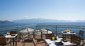 Red Tower Hotel - Image 4