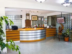 Windsor Suites Hotel - Image 4