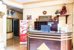 RedDoorz near Mall Ciputra World Surabaya - Image 5