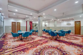 Restin Hotel Near Golf Course Road & Cyber City - Image 4