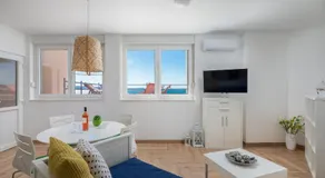 Blue Lagoon Beach Apartments - Image 2