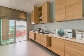 Hua Hin luxury Condo By The Ocean - Image 1