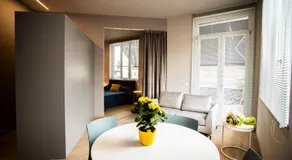 Hotel Delta - Image 3