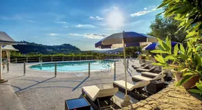 Alfresco luxury Villa with Heated pool - Image 3