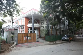 BOUTIQUE BUNGALOW - Image 3
