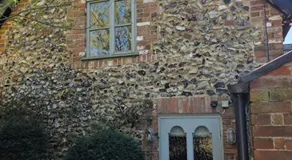 Rooms at Strattons - Image 5