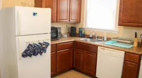 Charming 1 BR Apt 6 miles from Downtown! - Image 4
