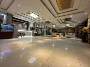 Huangguoshu Grand View Lanqi Cascade Sanctuary Smart Cinema Hotel - Image 4