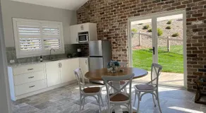 Bloomfield Manor - Image 4